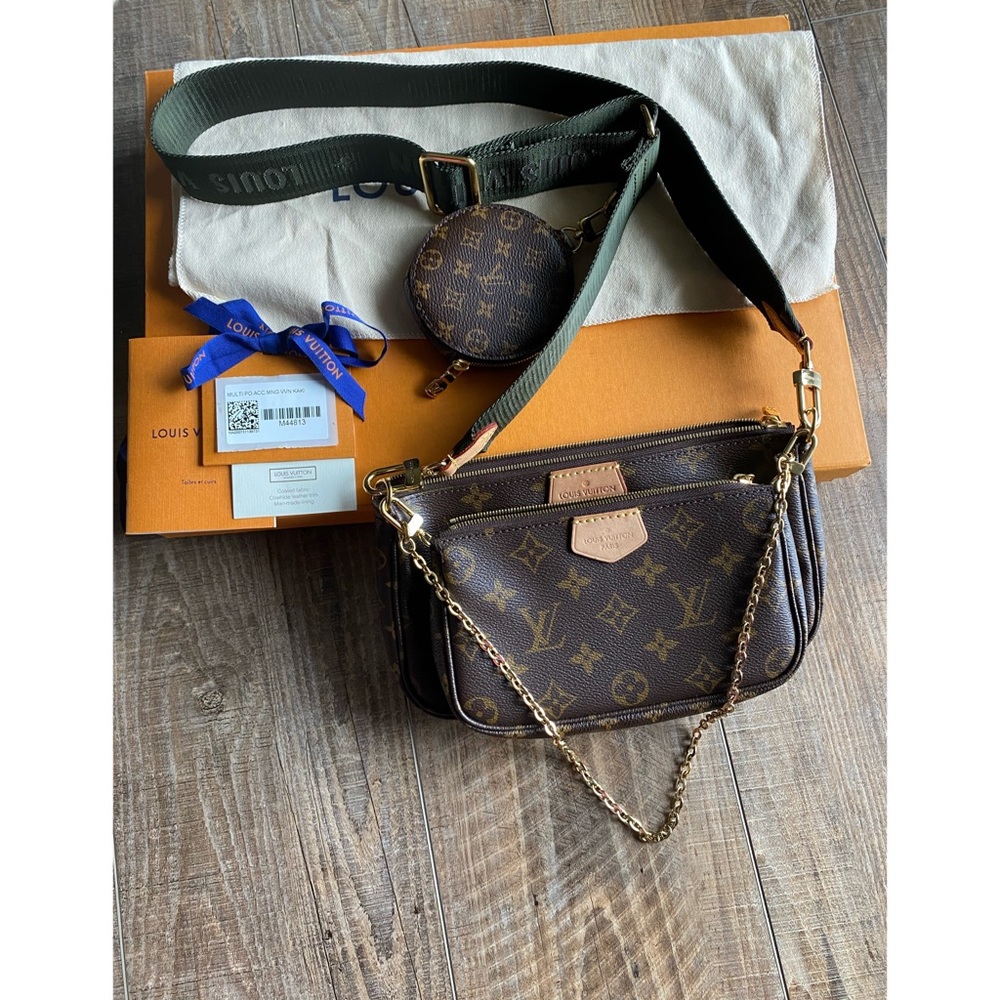 Louis Vuitton Pochette Bag